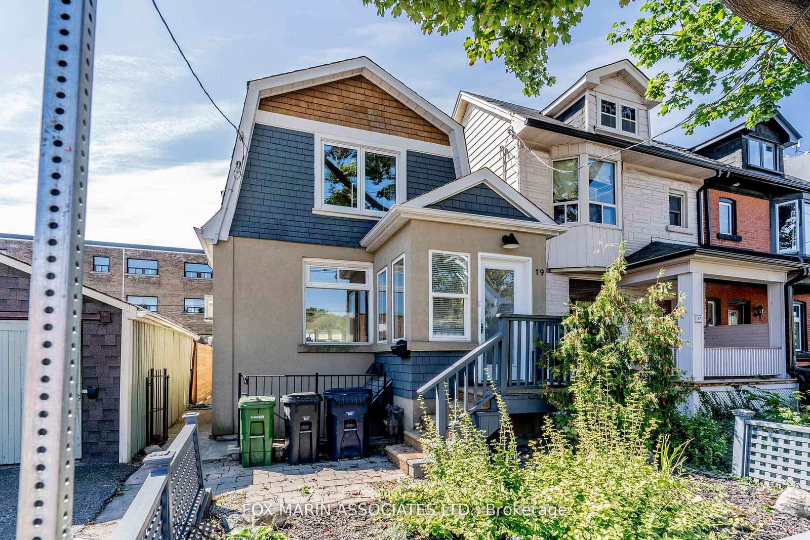 19-pretoria-avenue-east-york-ontario-e12777626