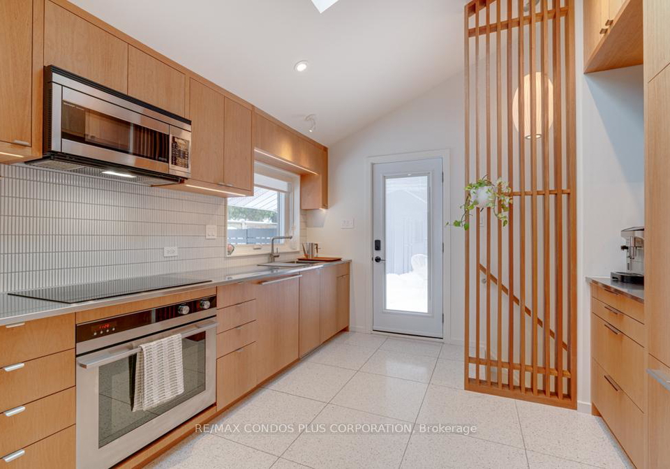 6-munson-crescent-scarborough-ontario-e12778508