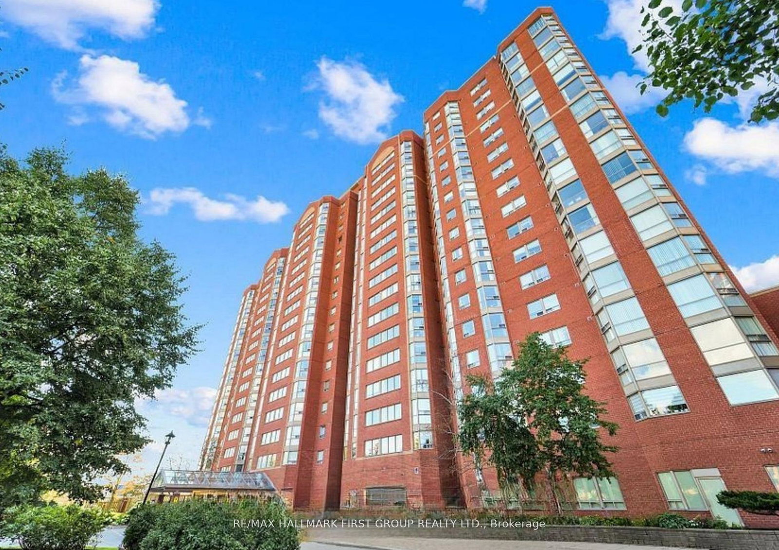 2466-eglinton-avenue-e-scarborough-ontario-e12778610