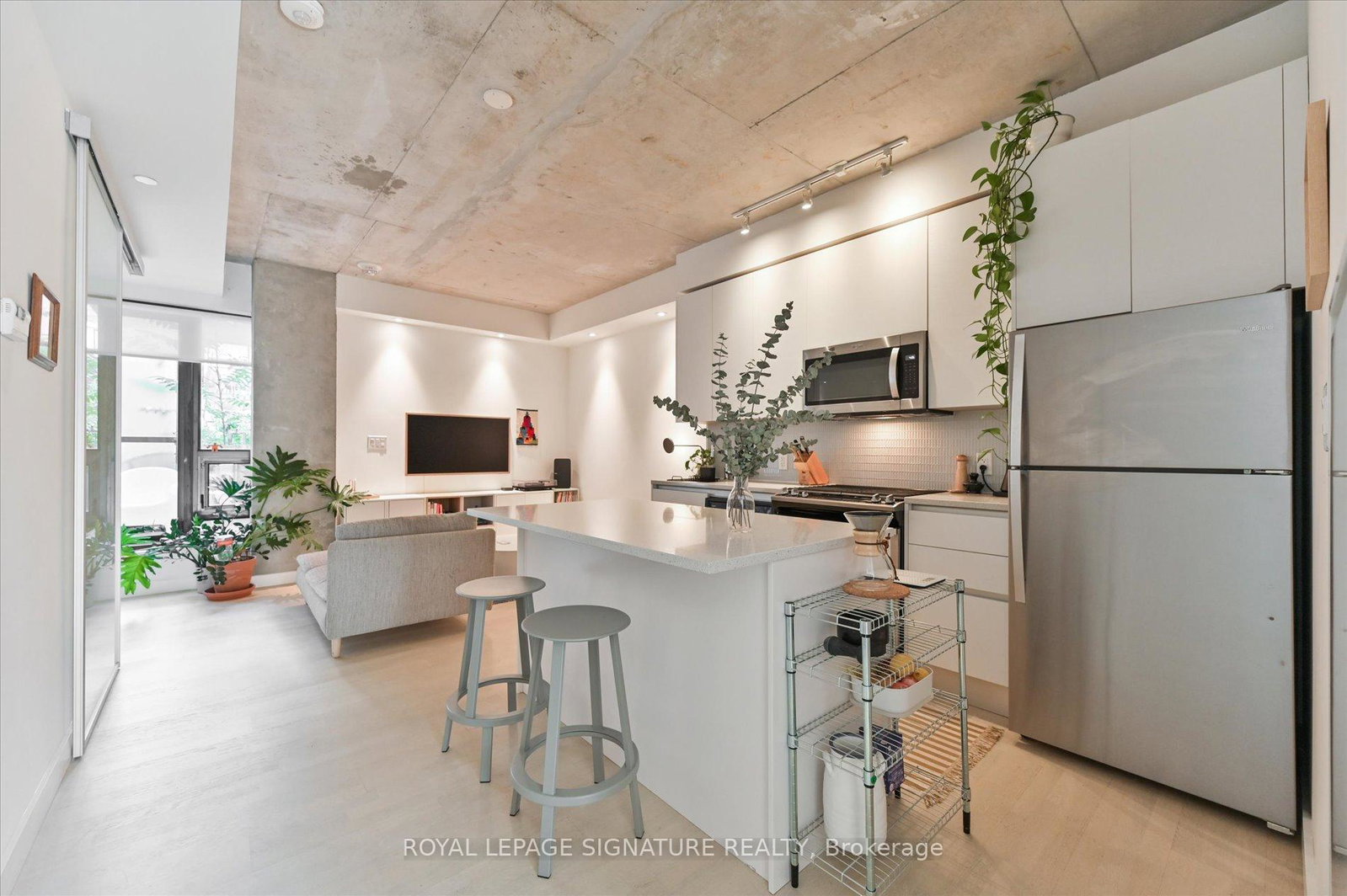 246-logan-avenue-toronto-ontario-e12778904