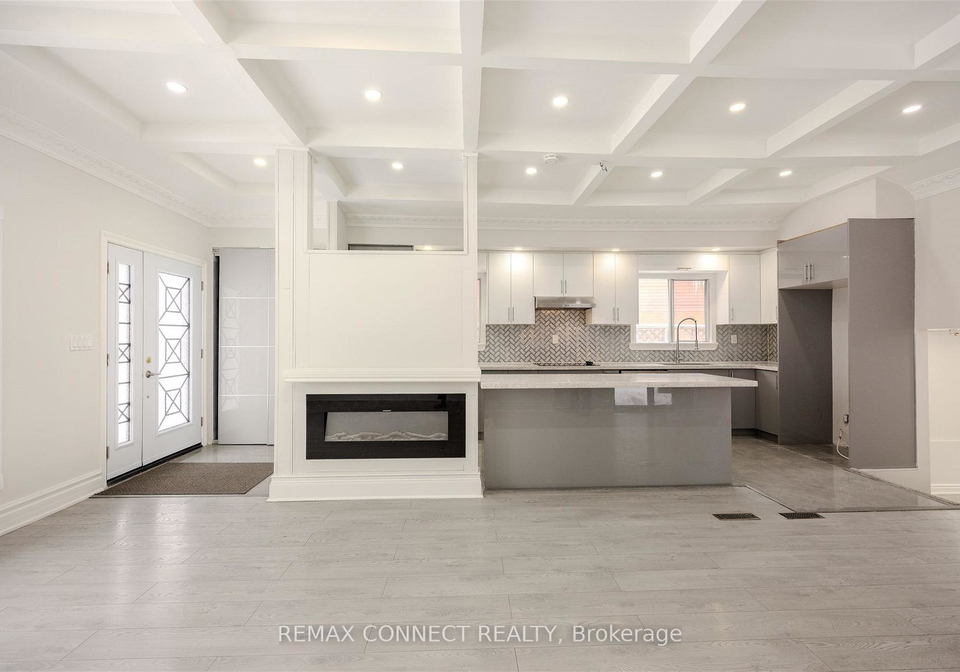 61-rotary-drive-scarborough-ontario-e12779198