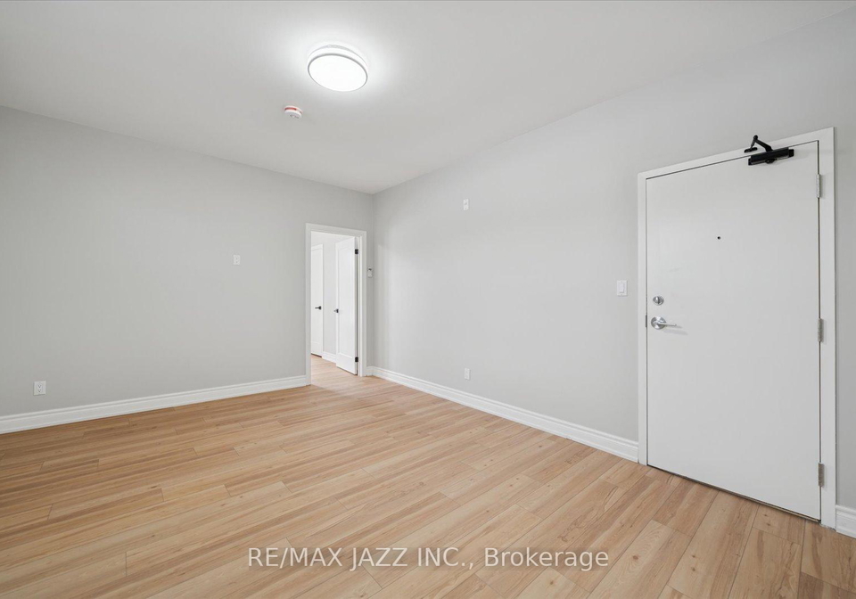 251-simcoe-street-s-oshawa-ontario-e12779346