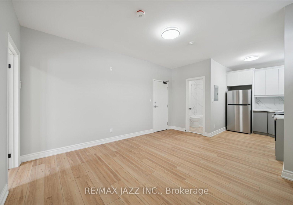 251-simcoe-street-s-oshawa-ontario-e12779346