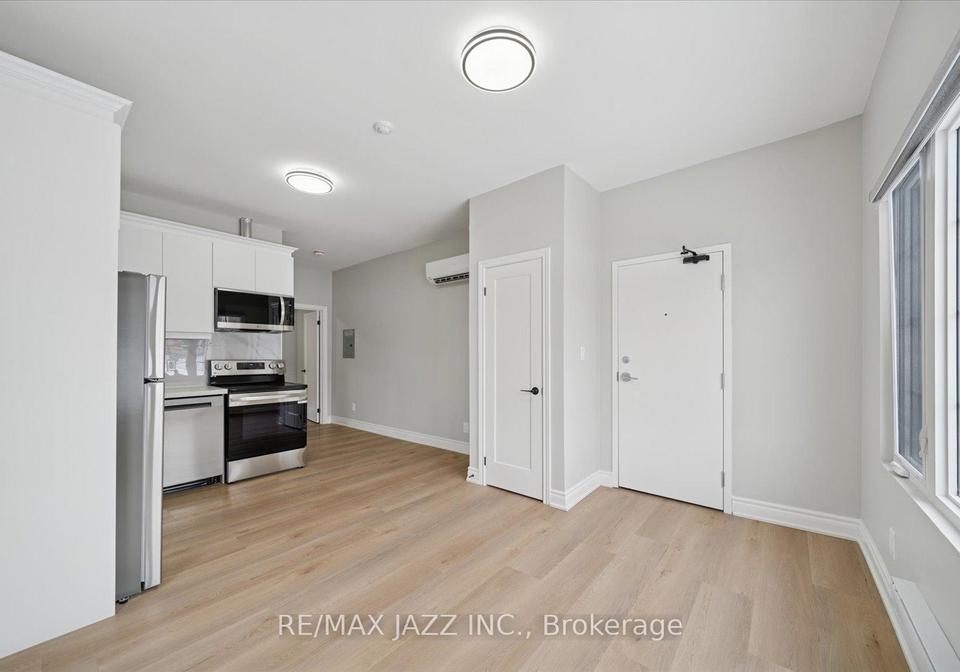 251-simcoe-street-s-oshawa-ontario-e12779362