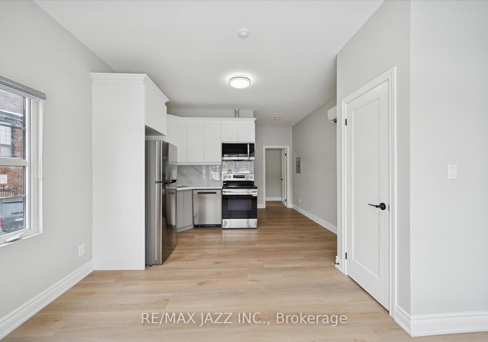 251-simcoe-street-s-oshawa-ontario-e12779362