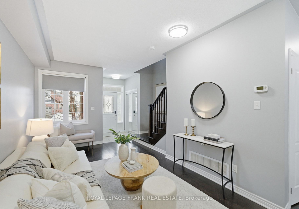 30-westport-drive-whitby-ontario-e12779562
