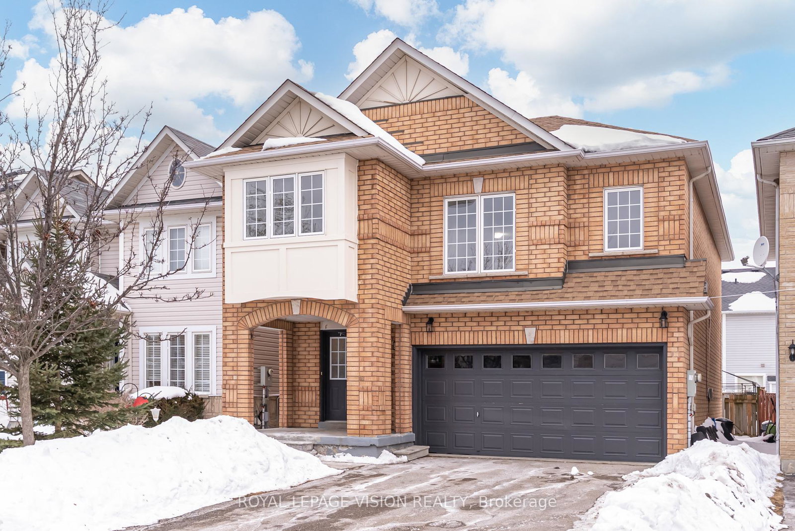 10-woolf-crescent-ajax-ontario-e12779788