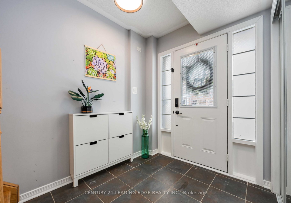 4-curran-hall-crescent-scarborough-ontario-e12779818