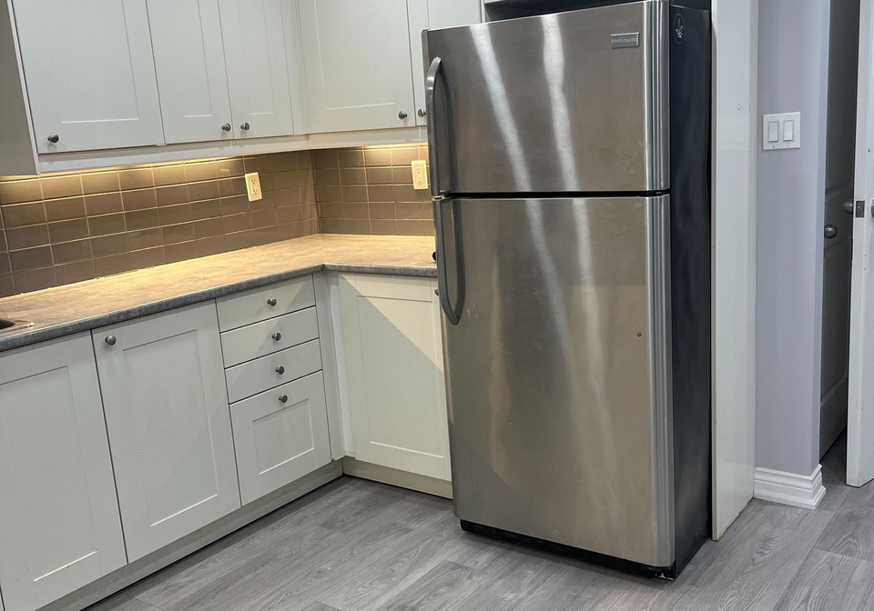 192-willowbrook-drive-whitby-ontario-e12779832