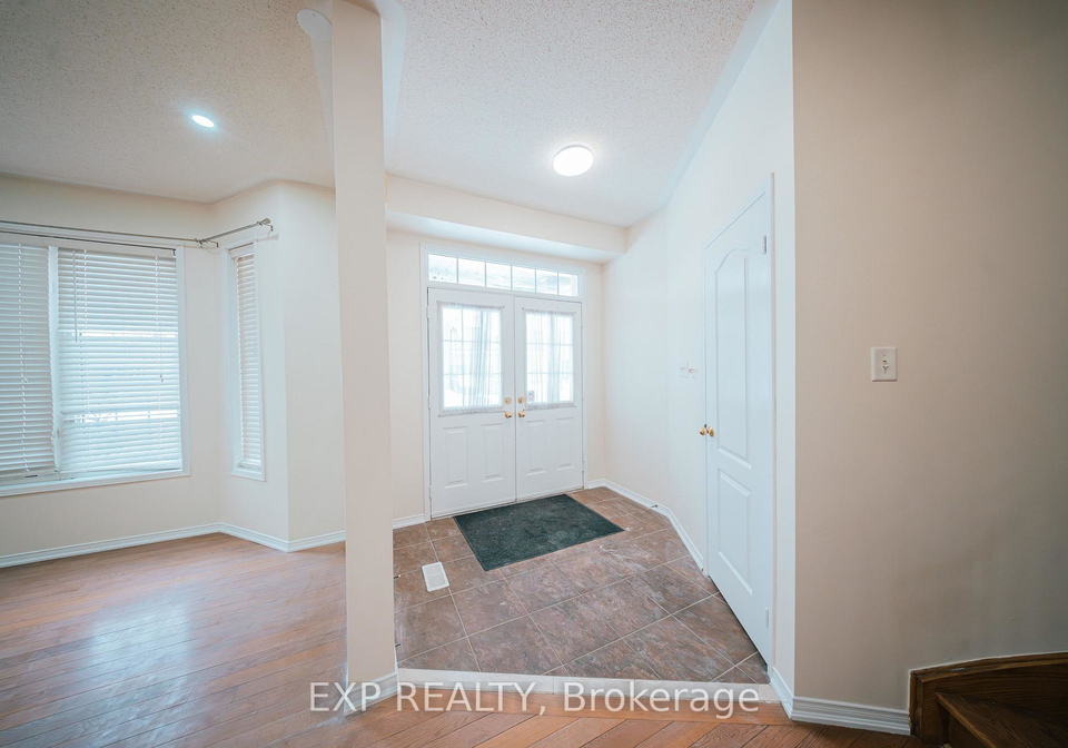 26-peacock-crescent-ajax-ontario-e12780126