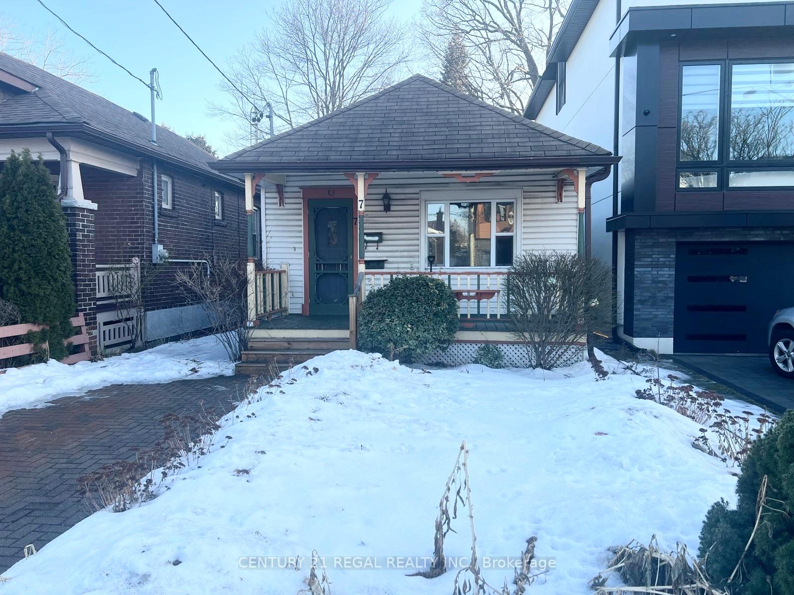 7-holborne-avenue-east-york-ontario-e12783616