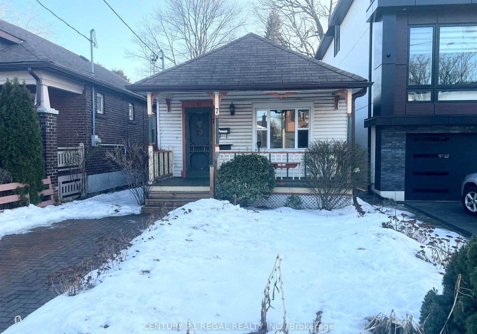 7-holborne-avenue-east-york-ontario-e12783616