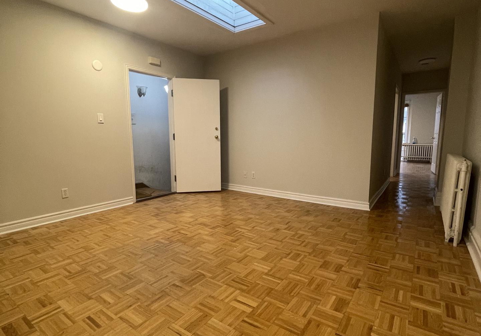 621-gerrard-street-e-toronto-ontario-e12783738