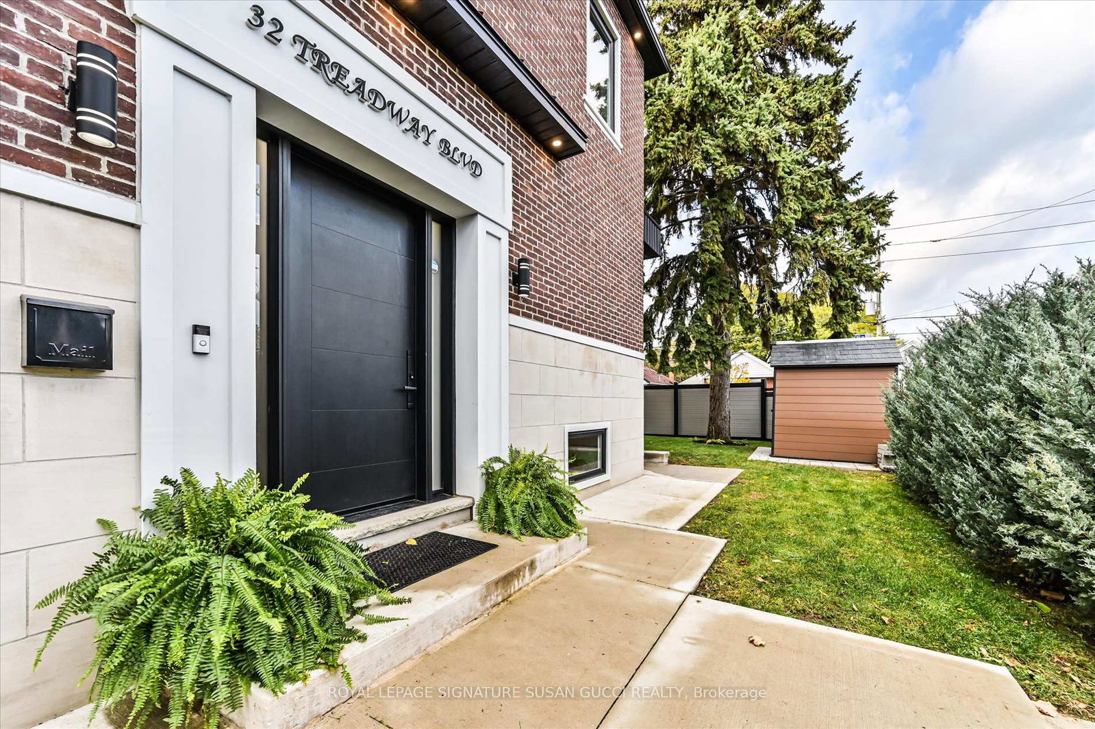 32-treadway-boulevard-east-york-ontario-e12783980