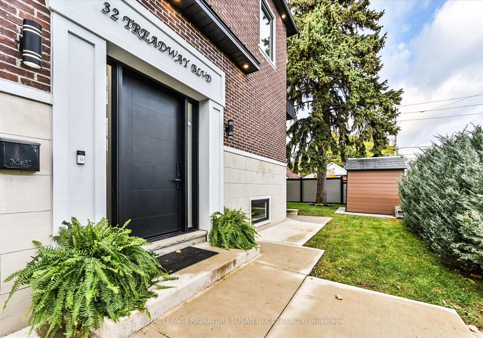 32-treadway-boulevard-east-york-ontario-e12783980
