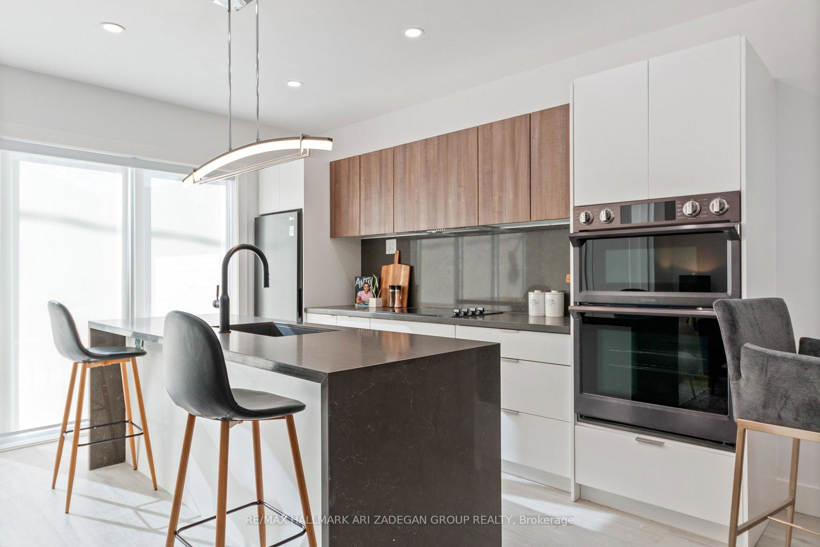 16-minto-street-toronto-ontario-e12785410