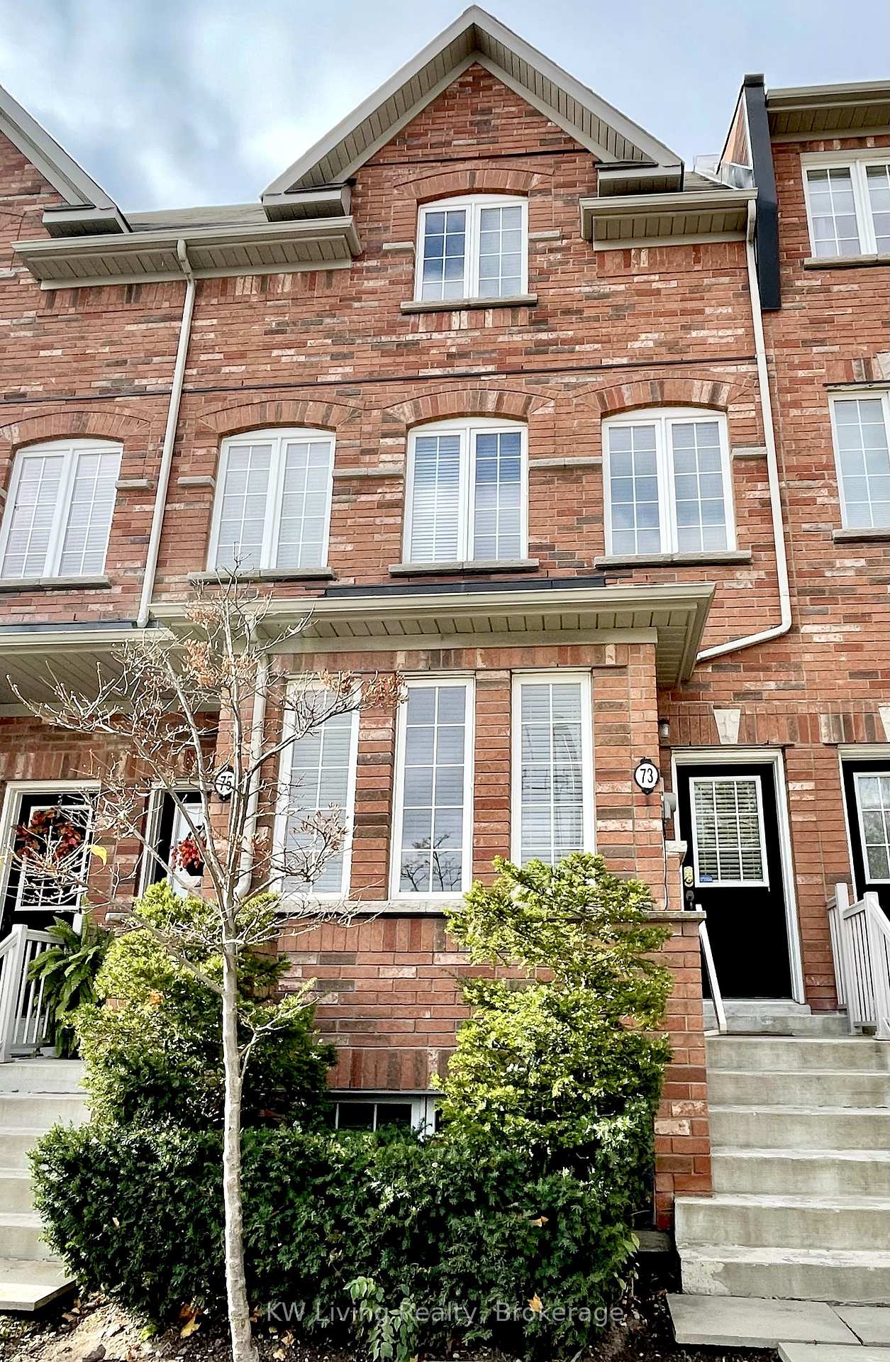 73-enroutes-street-toronto-ontario-e12785450