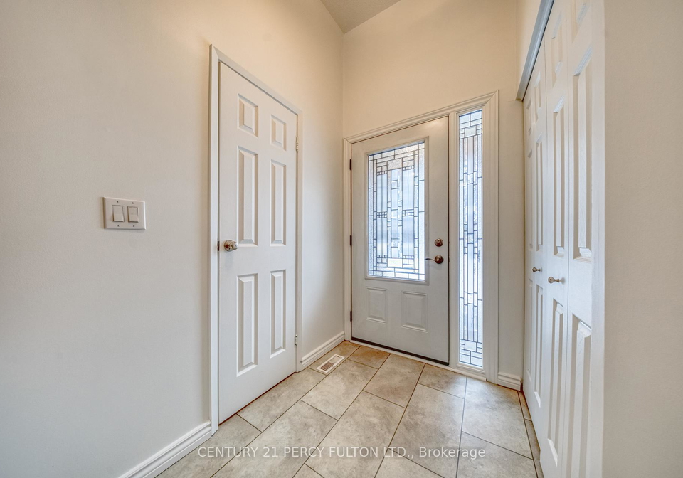 1332-sunnybrae-crescent-oshawa-ontario-e12786328