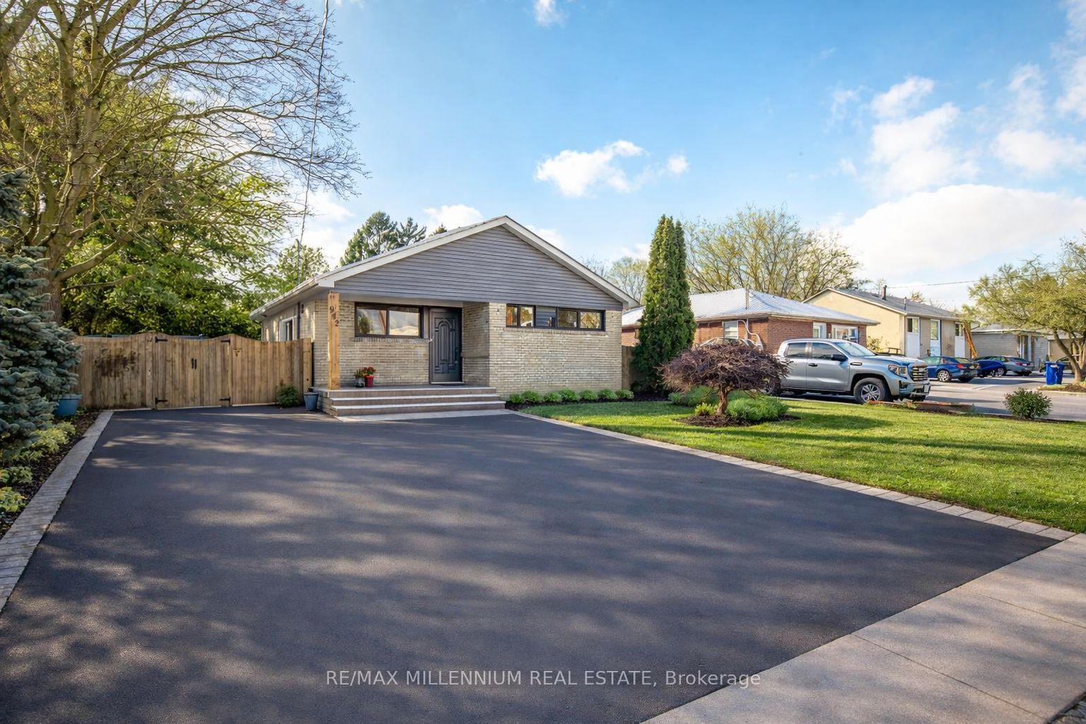 902-centre-street-whitby-ontario-e12786542