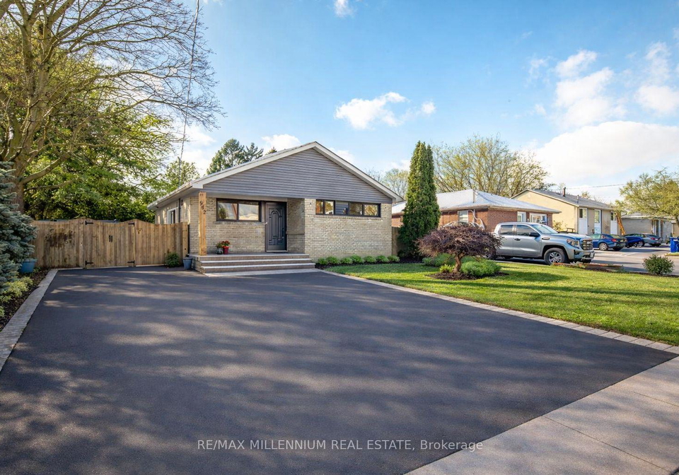 902-centre-street-whitby-ontario-e12786542