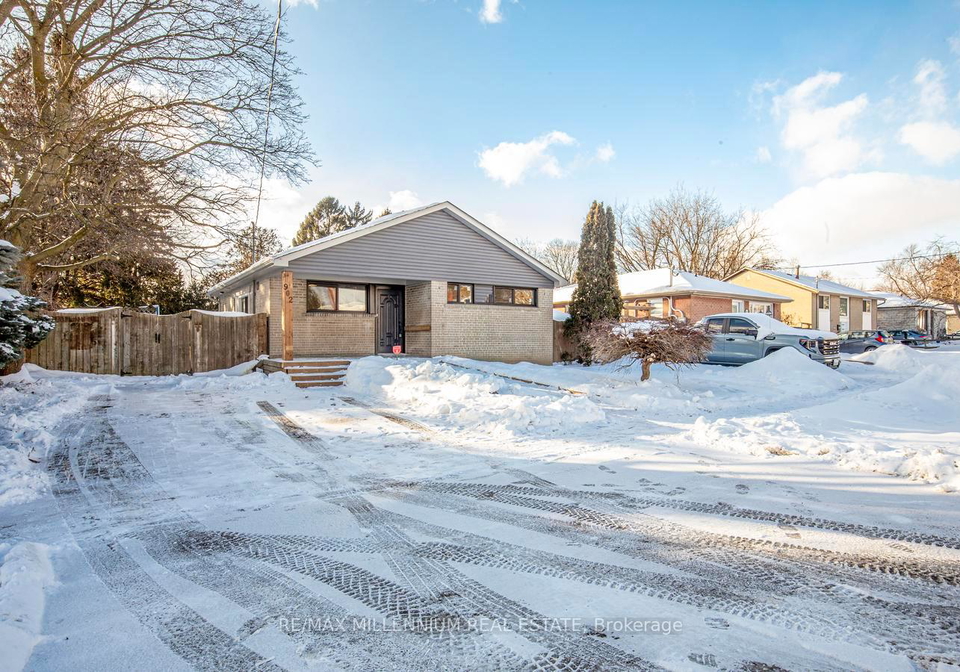 902-centre-street-whitby-ontario-e12786542