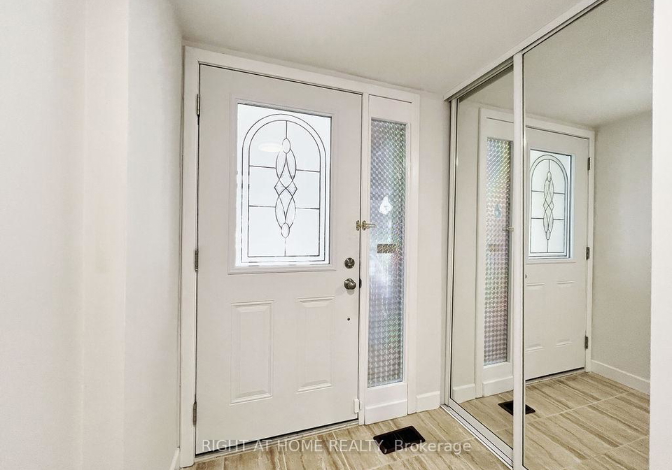 37-becca-hall-trail-scarborough-ontario-e12787054