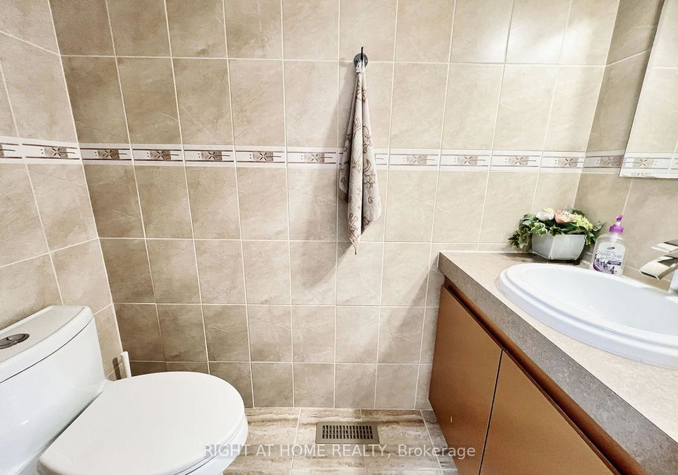 37-becca-hall-trail-scarborough-ontario-e12787054