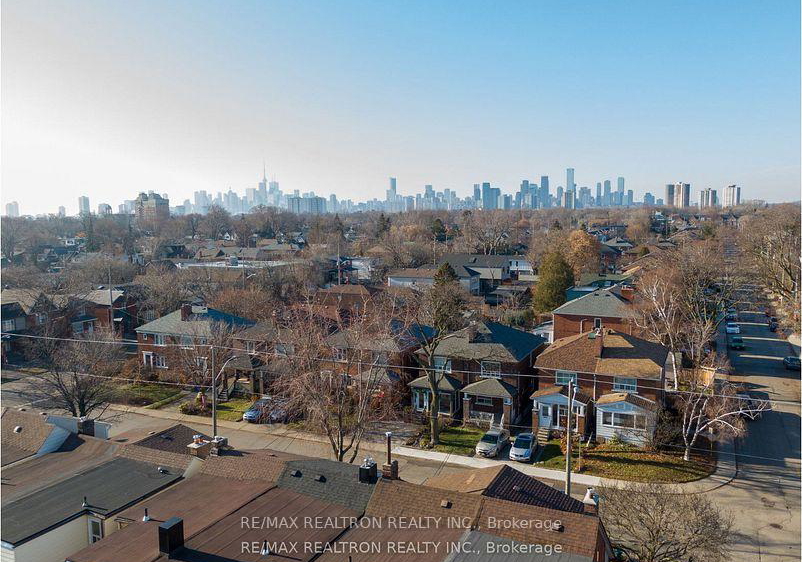 84-kings-park-boulevard-east-york-ontario-e12787080