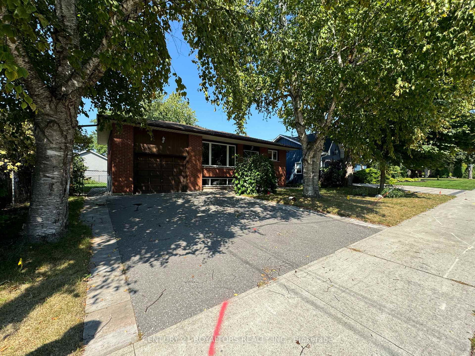 404-trent-street-w-whitby-ontario-e12787884