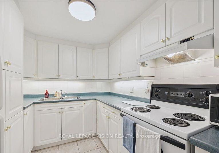 123-ravenscroft-road-ajax-ontario-e12788214