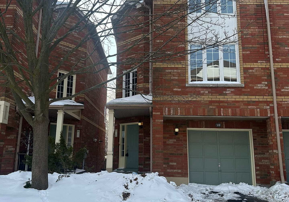 10-guildpark-pathway-scarborough-ontario-e12788668