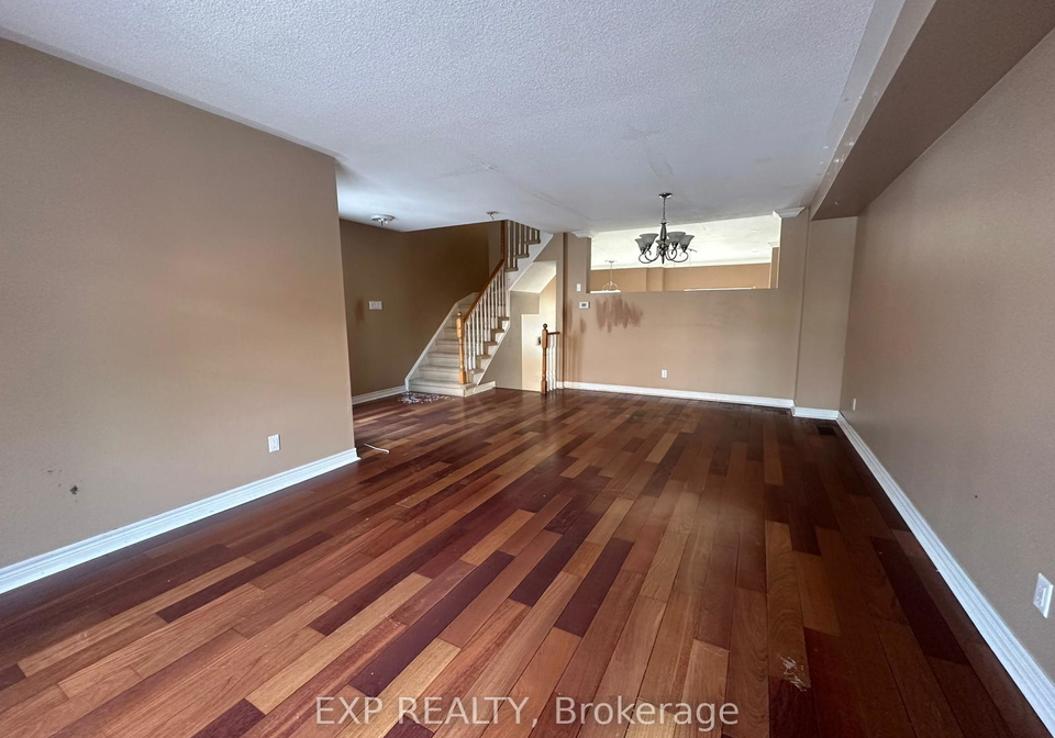 10-guildpark-pathway-scarborough-ontario-e12788668