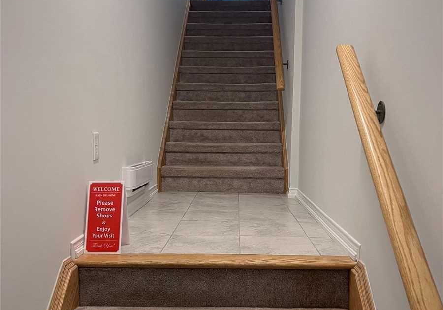2737-deputy-minister-path-oshawa-ontario-e12789696