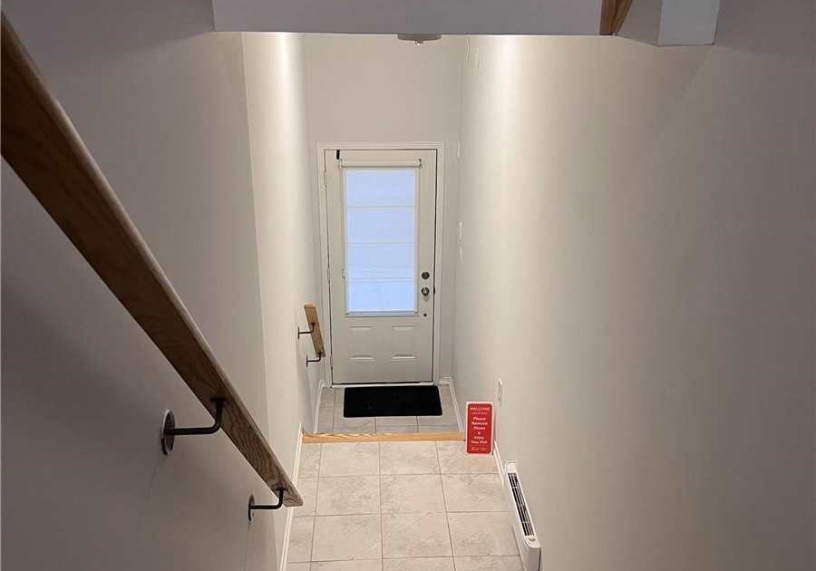 2737-deputy-minister-path-oshawa-ontario-e12789696
