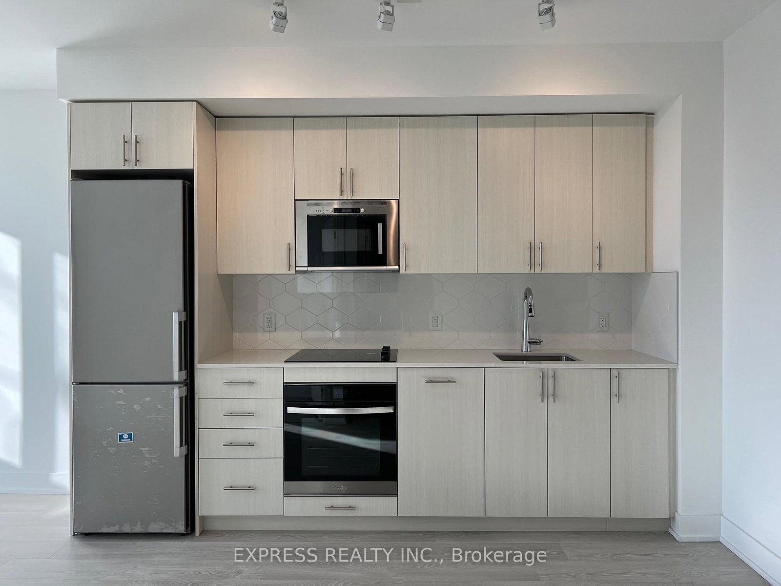 2545-simcoe-street-n-oshawa-ontario-e12789790