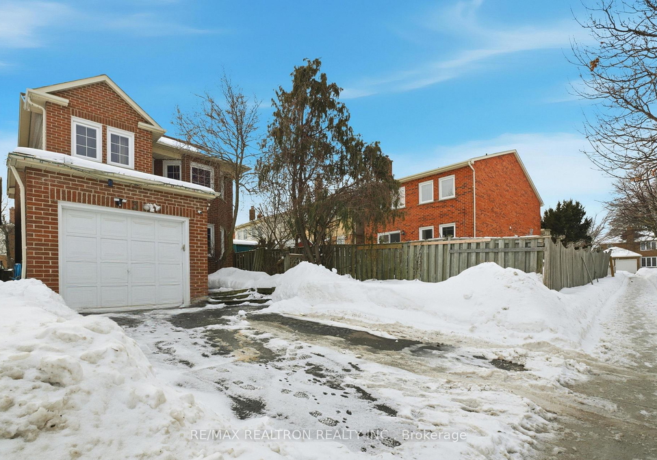 3-radwell-crescent-scarborough-ontario-e12790704