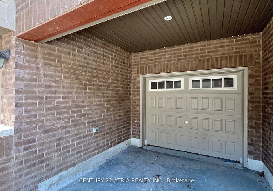 2620-deputy-minister-path-oshawa-ontario-e12790712