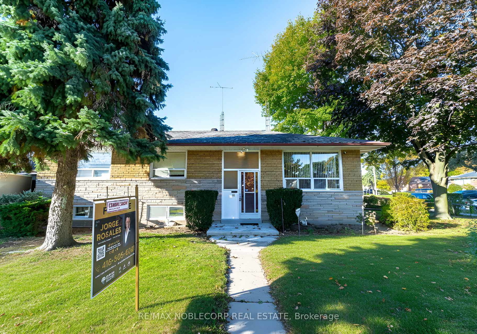 16-fortune-gate-scarborough-ontario-e12790780