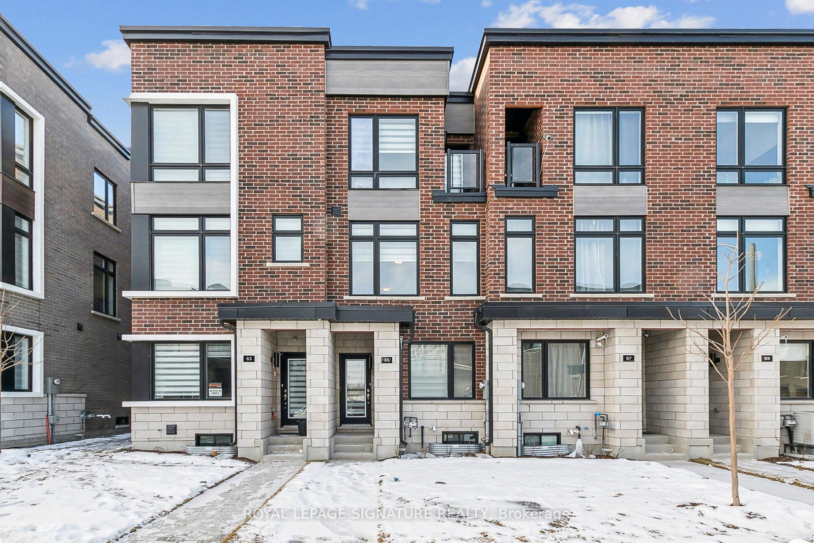 65-akil-thomas-gardens-scarborough-ontario-e12791696