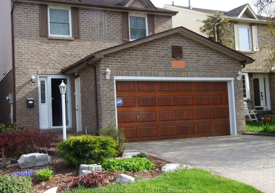 1524-woodruff-crescent-pickering-ontario-e12792038