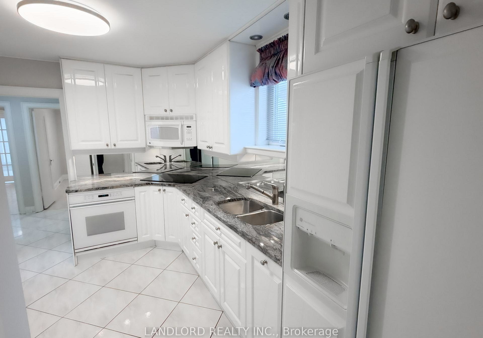 3-davies-crescent-east-york-ontario-e12792804