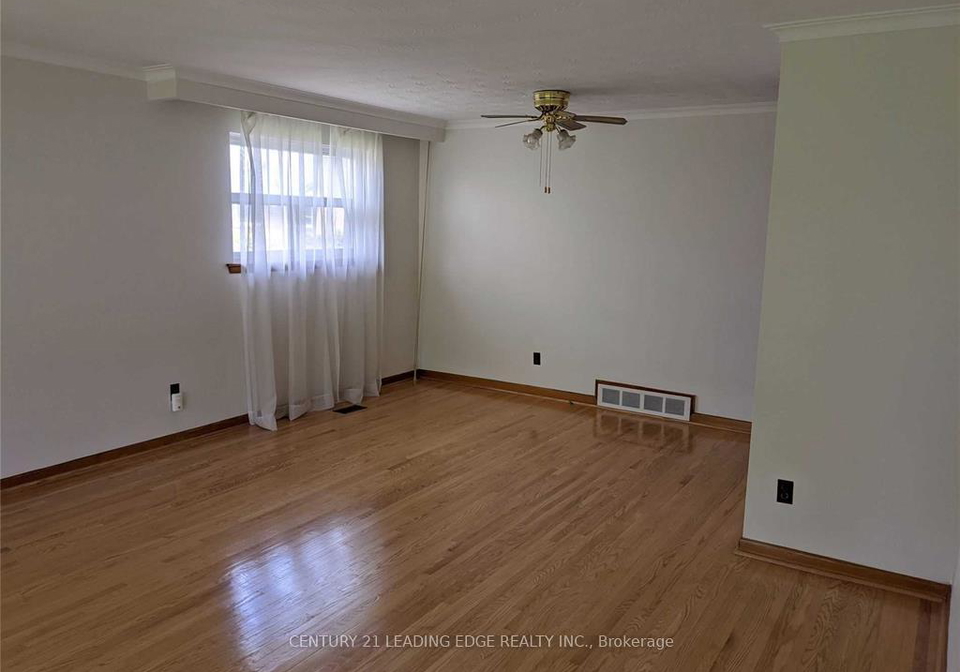 147-pandora-circle-scarborough-ontario-e12793272