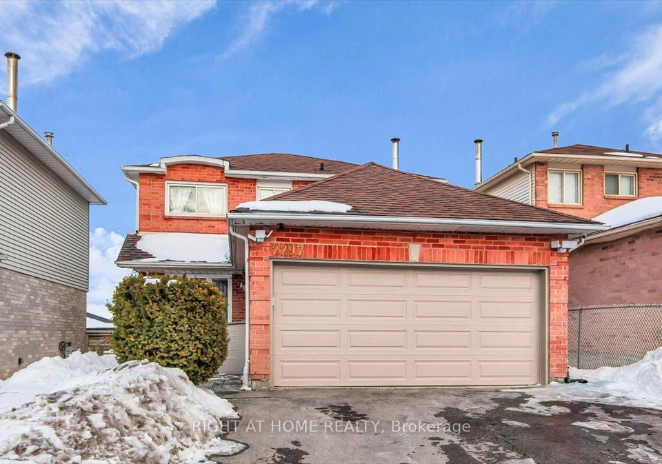 2297-chapman-court-pickering-ontario-e12793394