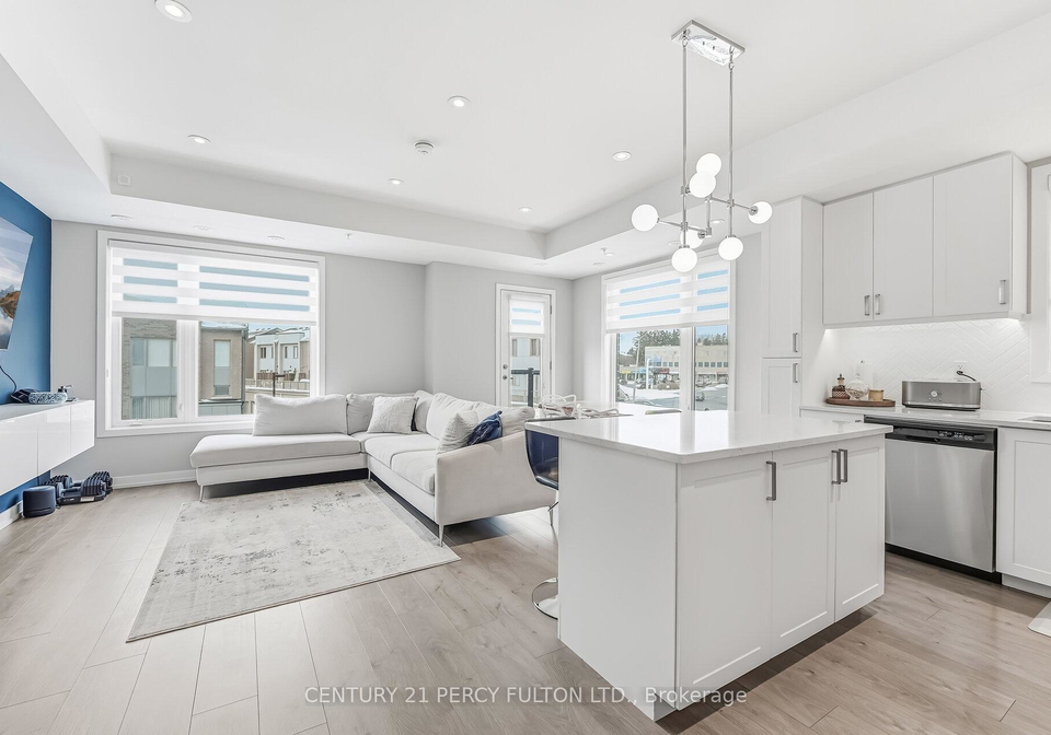 1555-kingston-road-pickering-ontario-e12793400