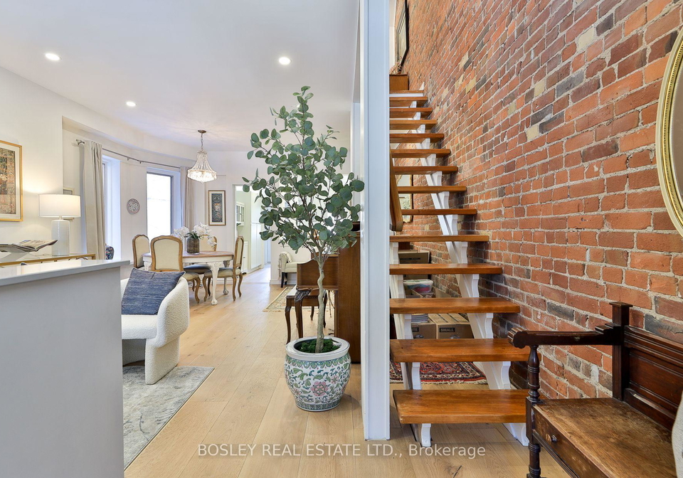 19-ravina-crescent-toronto-ontario-e12793476