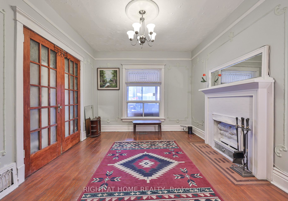 1448-dundas-street-e-toronto-ontario-e12793726