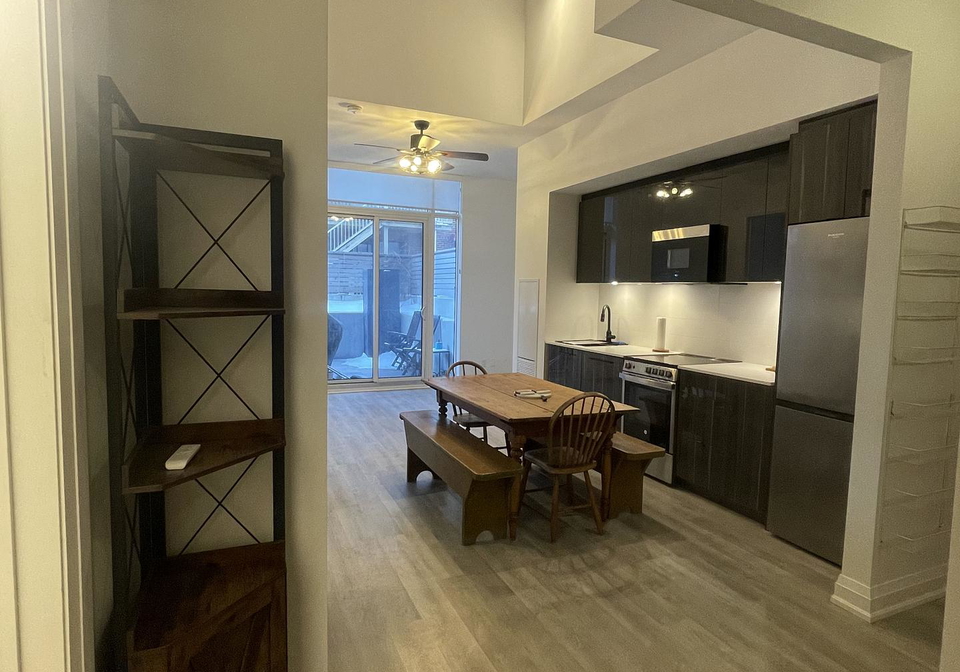 2369-danforth-avenue-toronto-ontario-e12794516