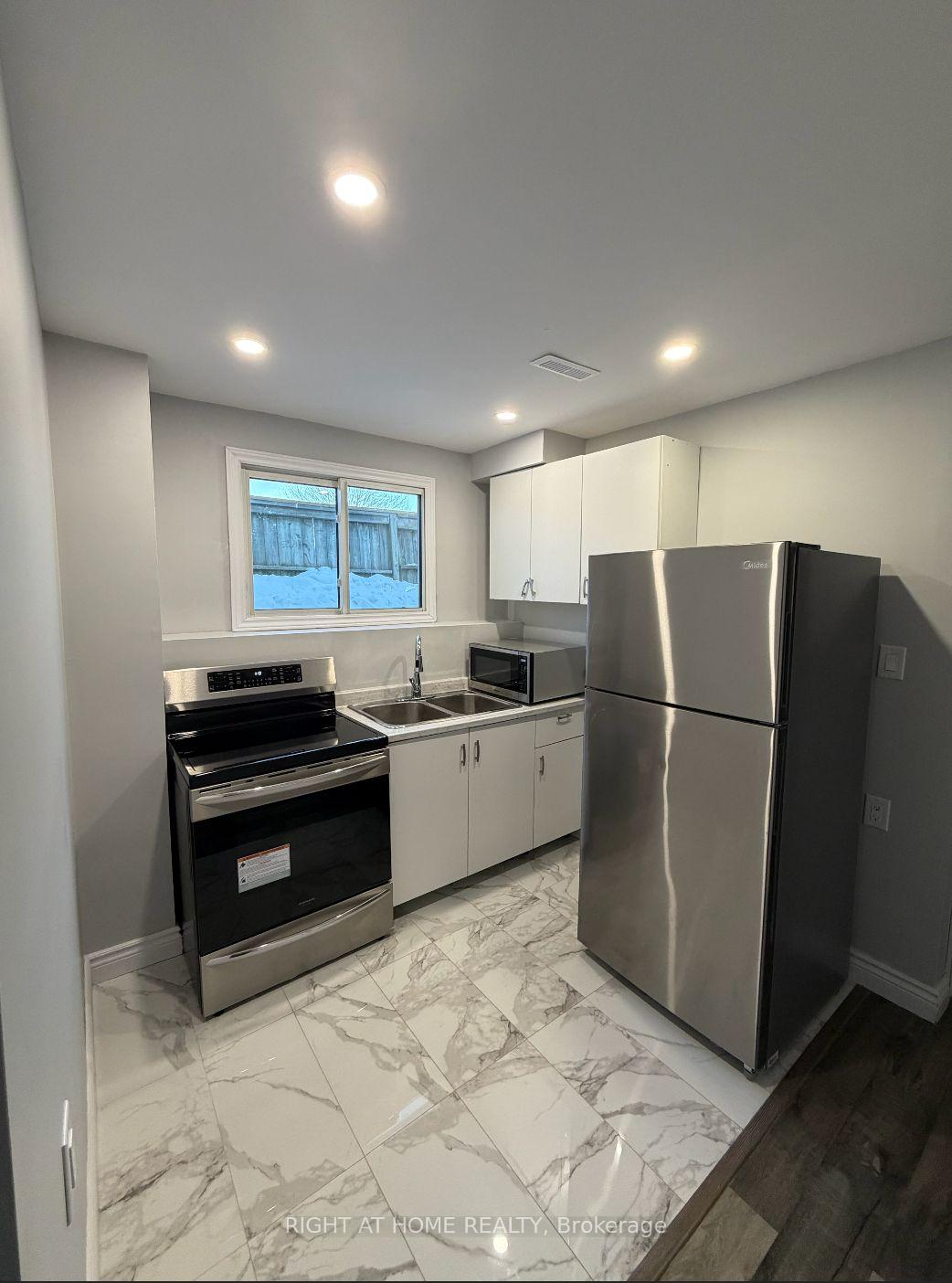 246-lakeview-park-avenue-oshawa-ontario-e12794834