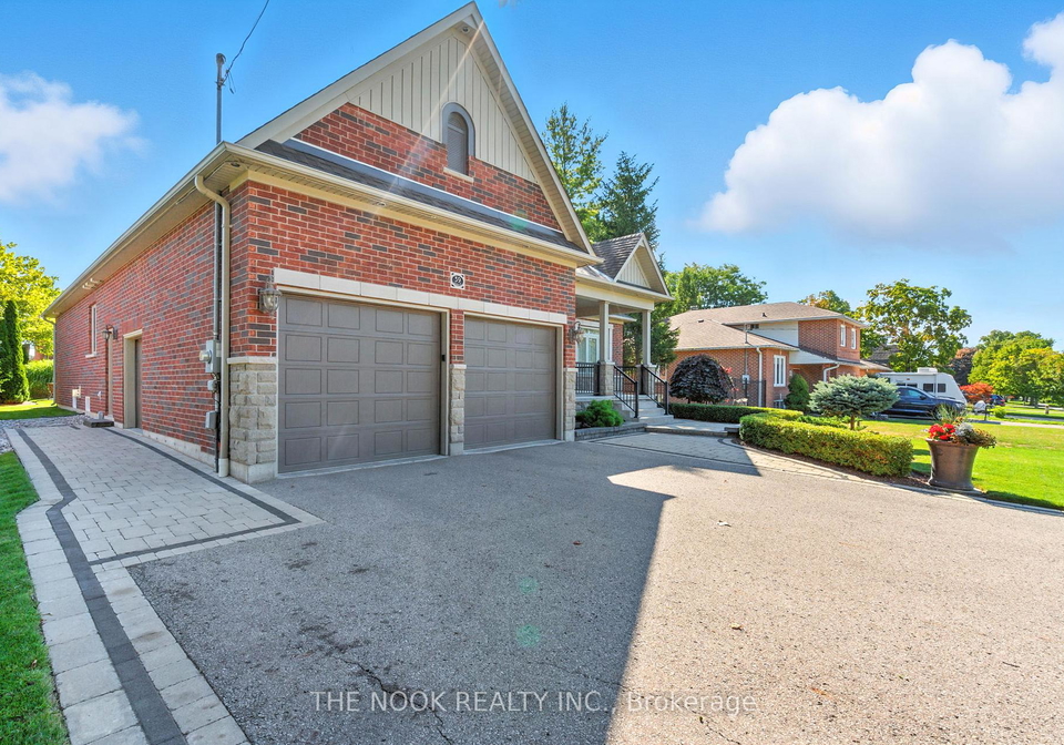 59-queen-street-whitby-ontario-e12795526