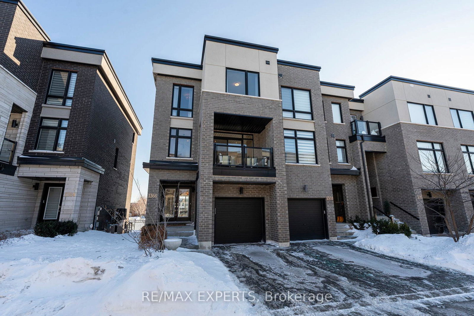 1366-gull-crossing-pickering-ontario-e12795708